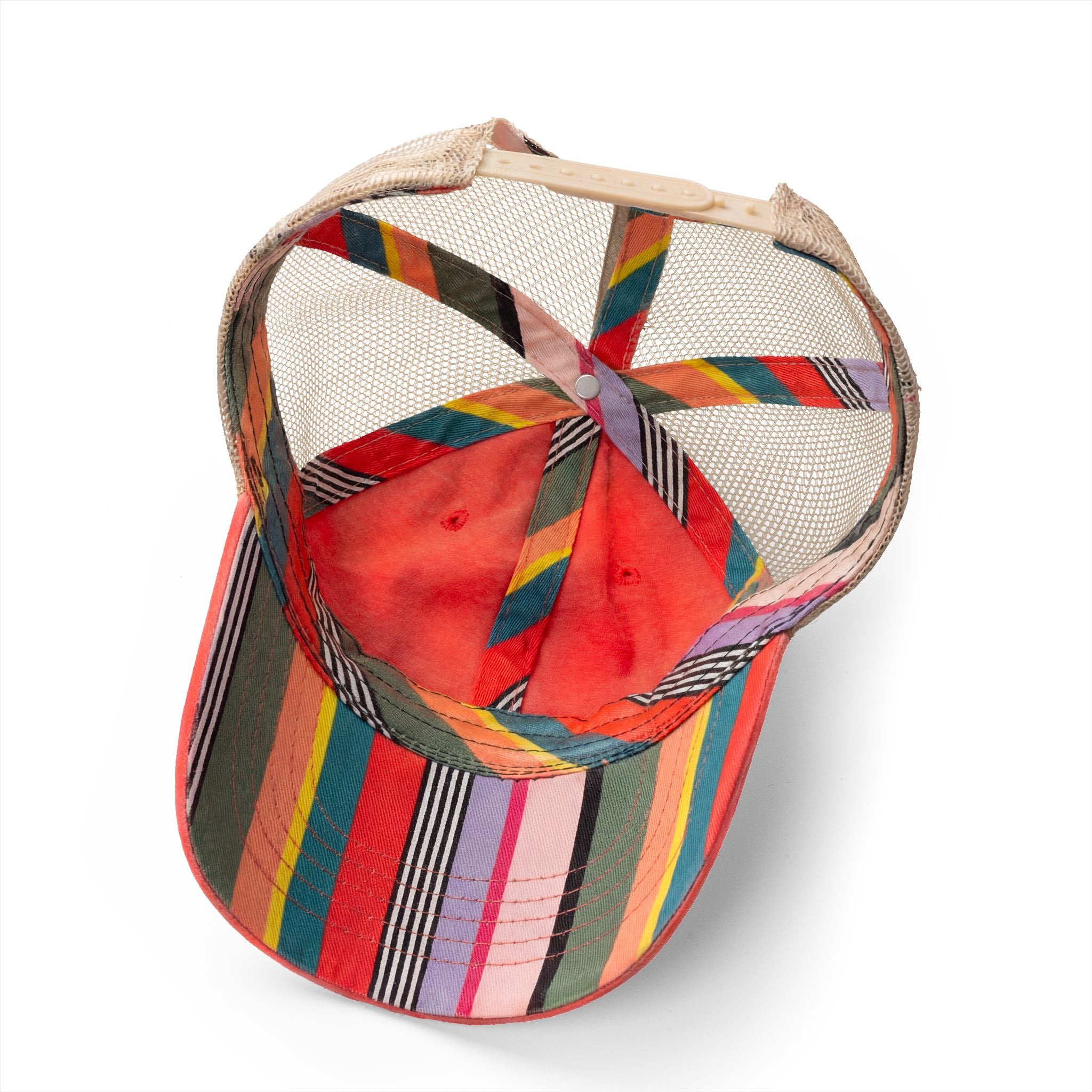 FishingHoleZ Bass Queen - Women's Washed Mesh-Back Cap