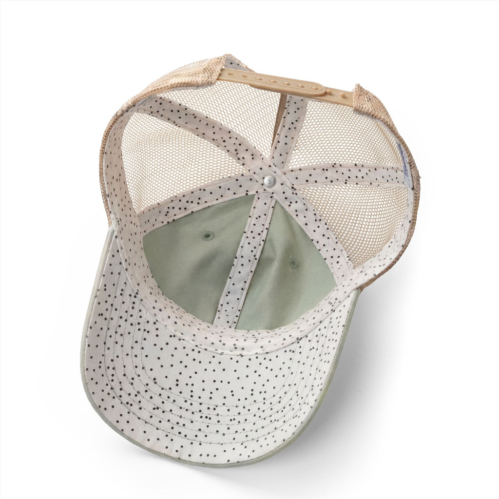 FishingHoleZ Bass Queen - Women's Washed Mesh-Back Cap